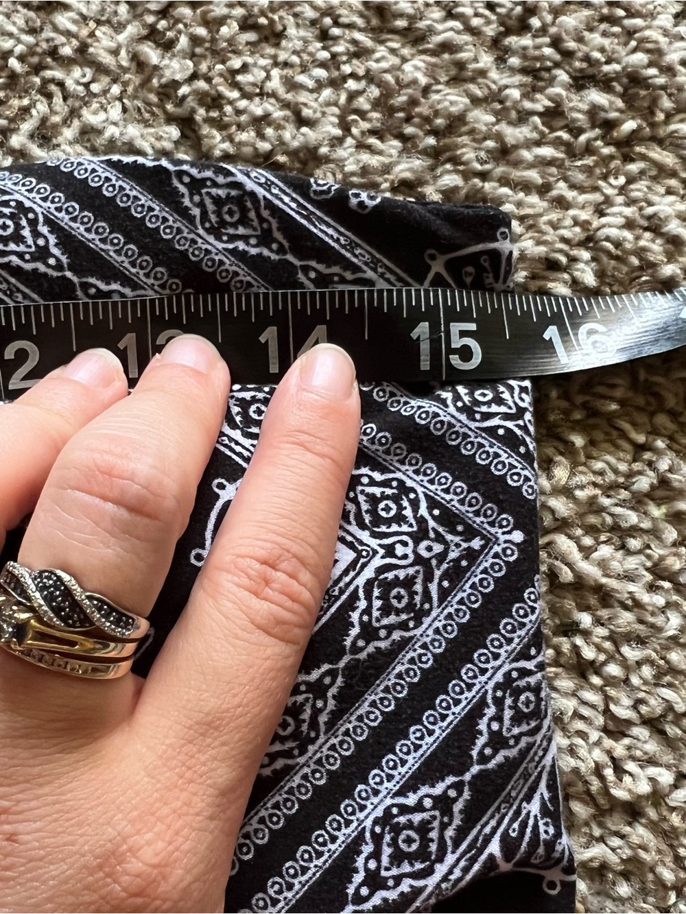 Black Strapless Bandana Print Top with Tie - Picture 5 of 6